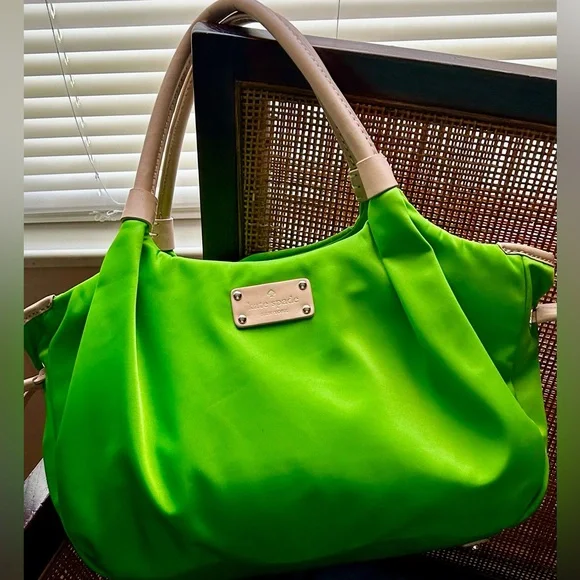 Kate Spade Green Tote - Looks New! Incredible Piece With No Signs Of Wear! - Picture 13 of 13